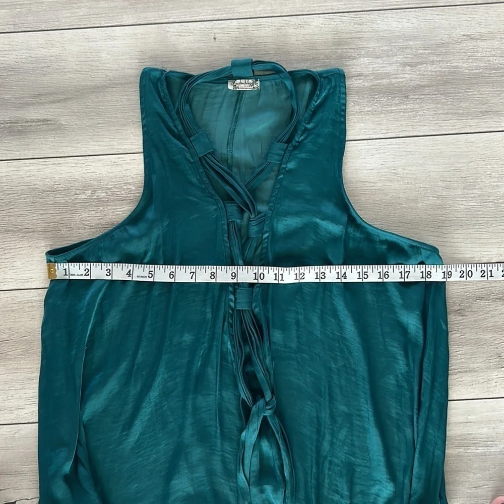 Free People size medium emerald green polyester tank top dressy
